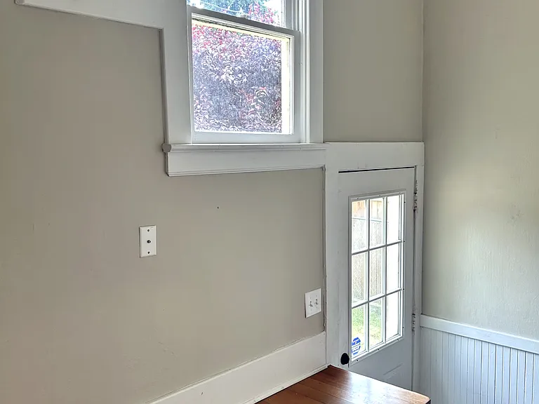 5602 46th Ave SW — Photo 19