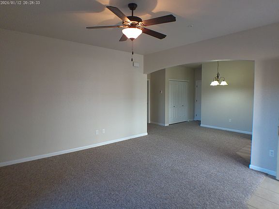 Livingroom & Dining area