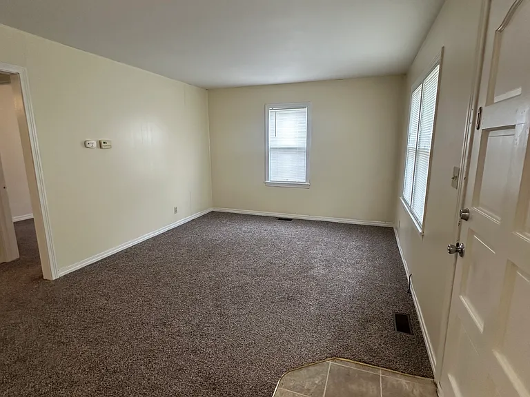 419 S Connecticut Ave — Photo 2