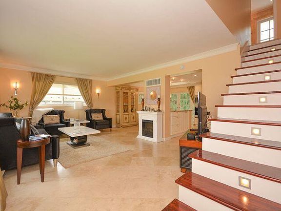 3rd image of 1920 S Ocean Blvd APT 10