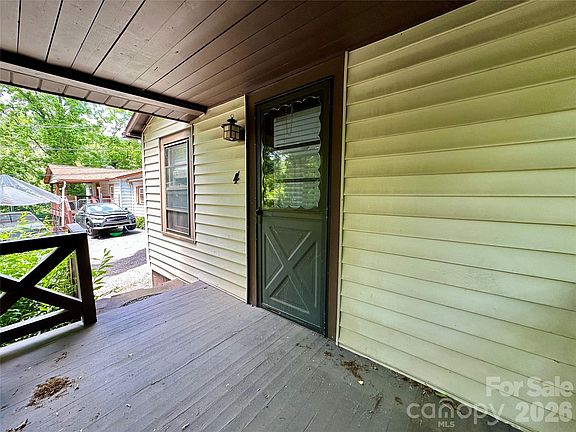 5th image of 4 Arbutus Rd
