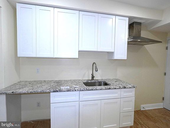 5th image of 2616 Carroll St