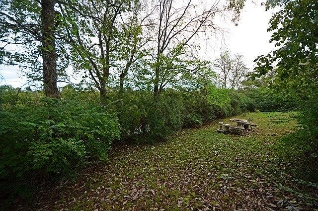 2nd image of 144 Vandiver Dr