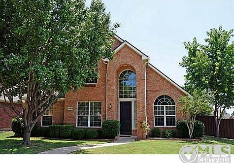 Huge interior corner lot in Custer Hill Estates with community p