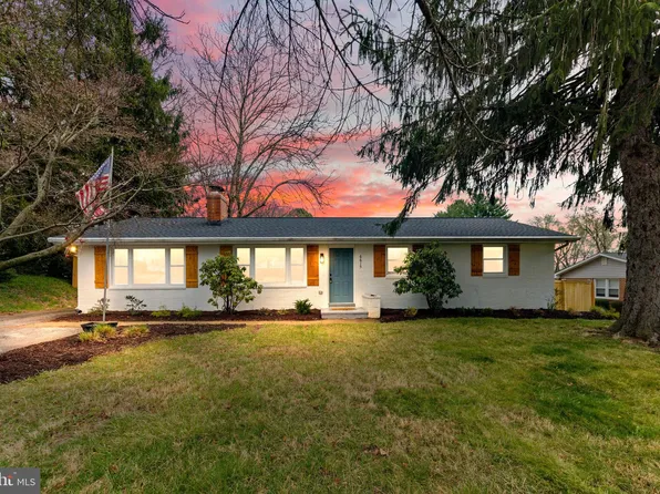 6615 Monroe Ave, Sykesville, MD 21784