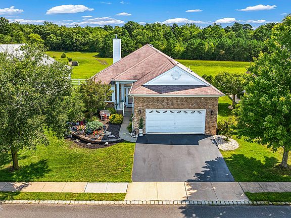 3rd image of 45 Verona Drive