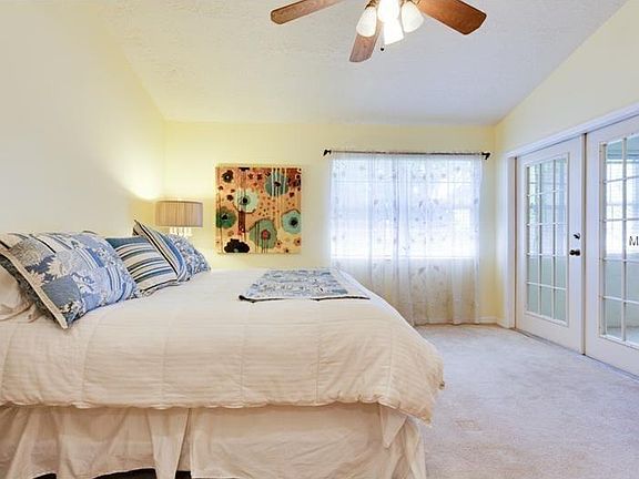 5th image of 414 Date Palm Ct NE
