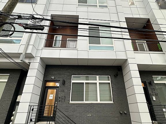2nd image of 1115 N American St #C1