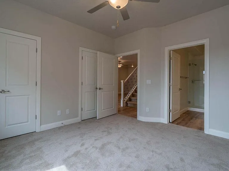 527 N 550 W — Photo 10