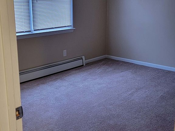 5th image of 15-16 Williamsburg Dr #2