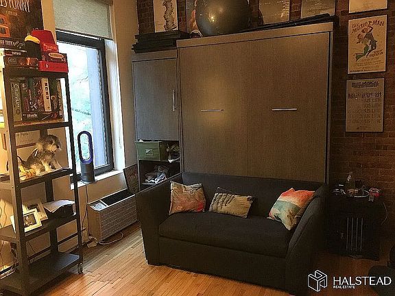 3rd image of 59 W 90th St APT 2F
