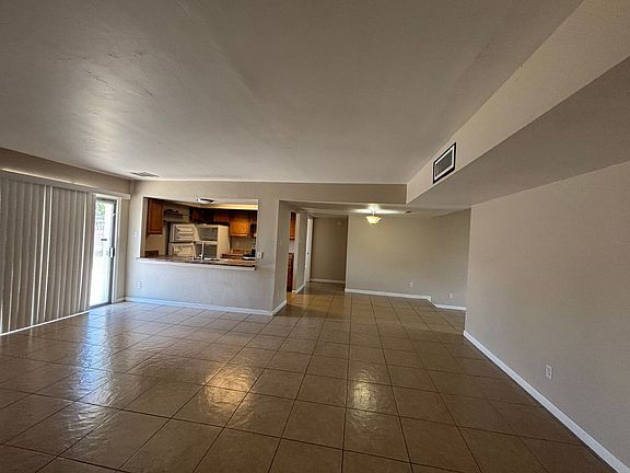3rd image of 5220 N 68th Ave
