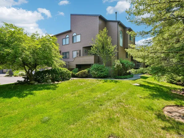 20 Aspen Court #20, Nanuet, NY 10954
