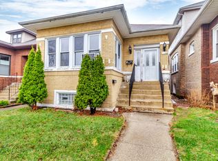 5024 N Central Park Ave, Chicago, IL 60625