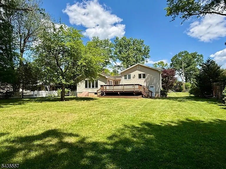 48 E Madison Ave — Photo 4