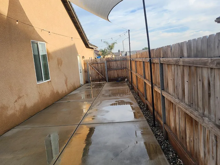 1884 Ashton Ave — Photo 4