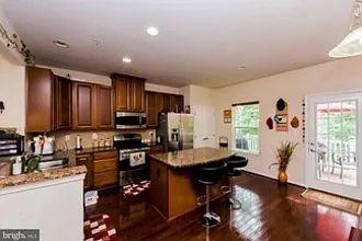 8617 Enoch Pratt Dr — Photo 3