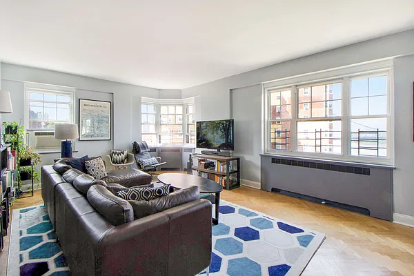 Sold by Highline Residential | media 15