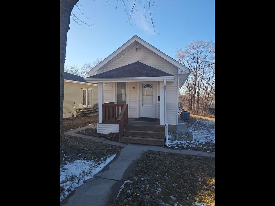 1st image of 1529 S Irene St