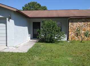 1052 Axlewood Cir, Brandon, FL 33511