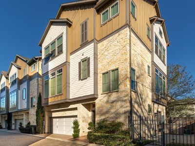 818 Yale St #A, Houston, TX, 77007