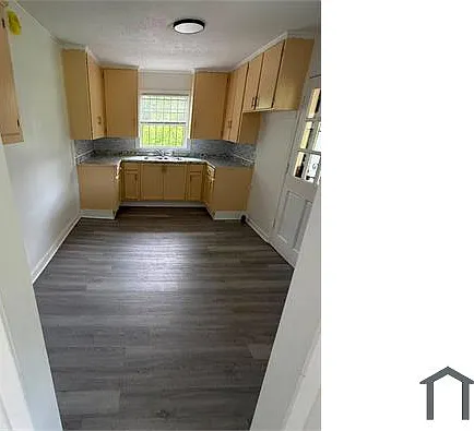 4 bed, $1,200 — Photo 2