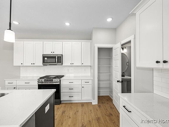 5th image of 4245 Stratton Blvd SE #26