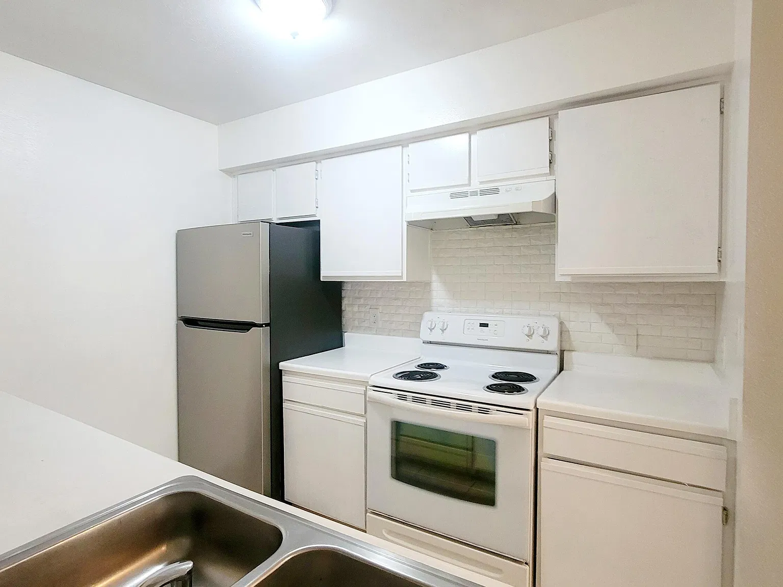 1 bed, 1.0 bath, 834 sqft, $1,775 — Photo 4