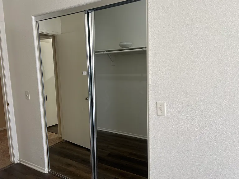27474 Fallbrook Ct — Photo 4