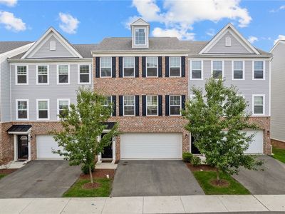 216 Faulk Dr, Warrendale, PA, 15086