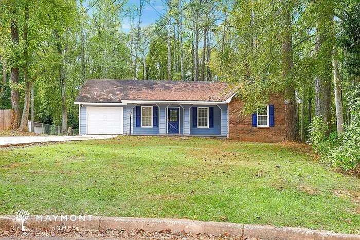 3 bed, 2.0 bath, 1282 sqft, $1,645 — Photo 1