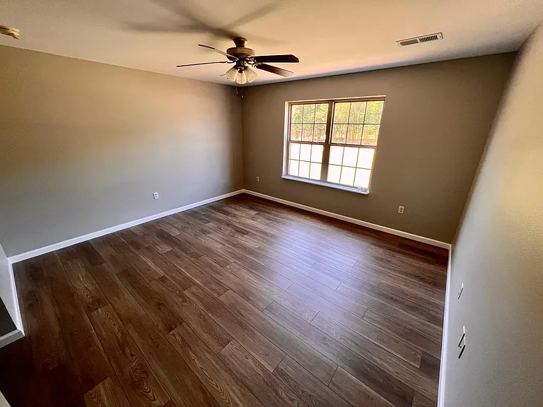 317 Stonegate Dr — Photo 13