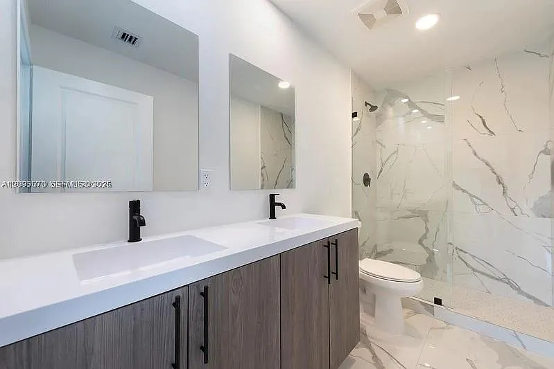 5 bed, 3.0 bath, 1810 sqft, $3,700 — Photo 1