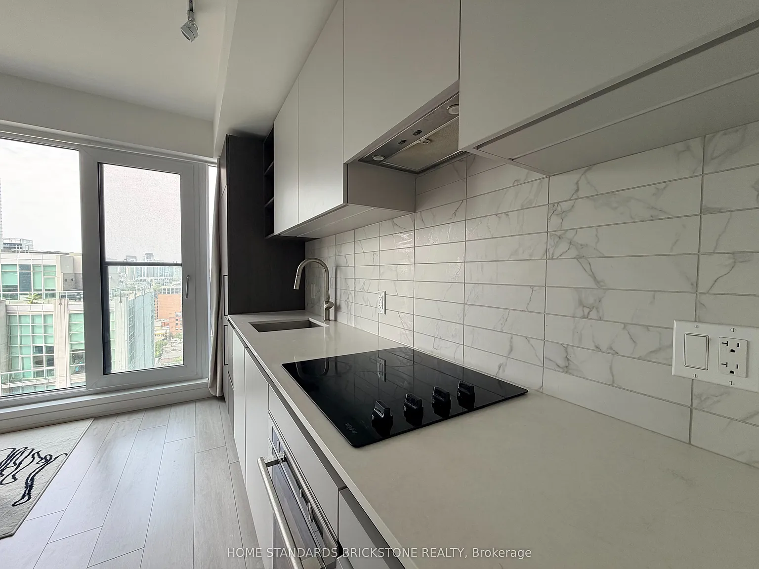 Studio, $2,180 — Photo 4