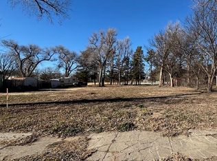 112 S State St, Larned, KS 67550