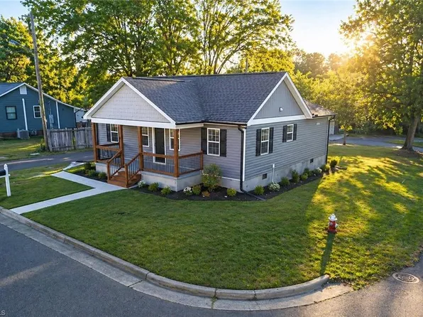 718 James St, Burlington, NC 27217