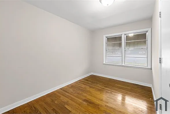 5717 Avenue O — Photo 11