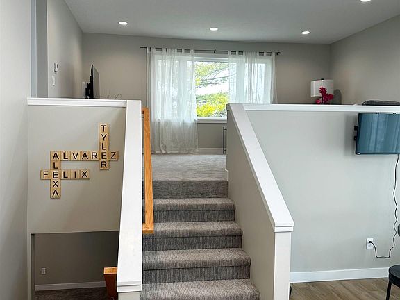 5th image of 805 Campbell St