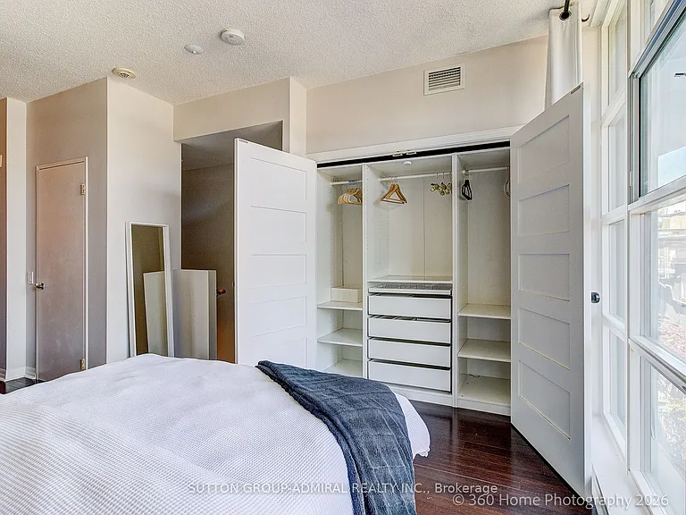 901 Queen St W #208 — Photo 13