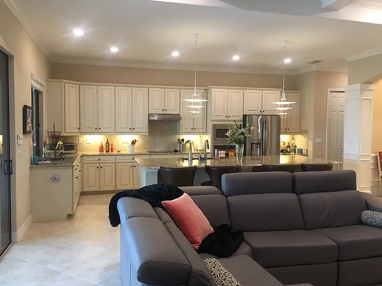 12760 Kinross Ln — Photo 4