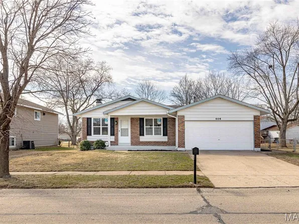 506 Fox Plains Dr, Florissant, MO 63034