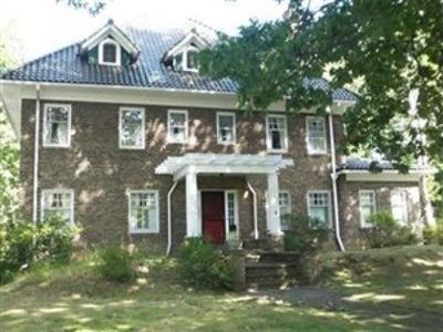 2235 Coventry Rd, Cleveland Heights, OH, 44118