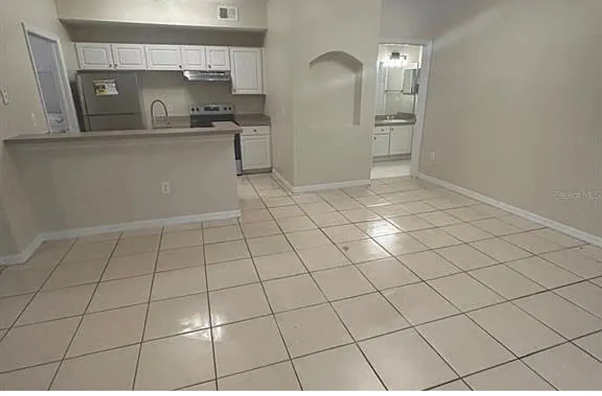 Building Photo - 5578 Metrowest Blvd #1