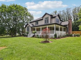5 Shores Rd, Mendham Township, NJ 07869