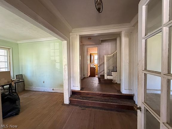 3rd image of 1676 Lee Rd