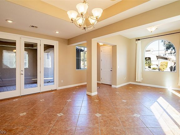5th image of 12029 Aragon Springs Ave