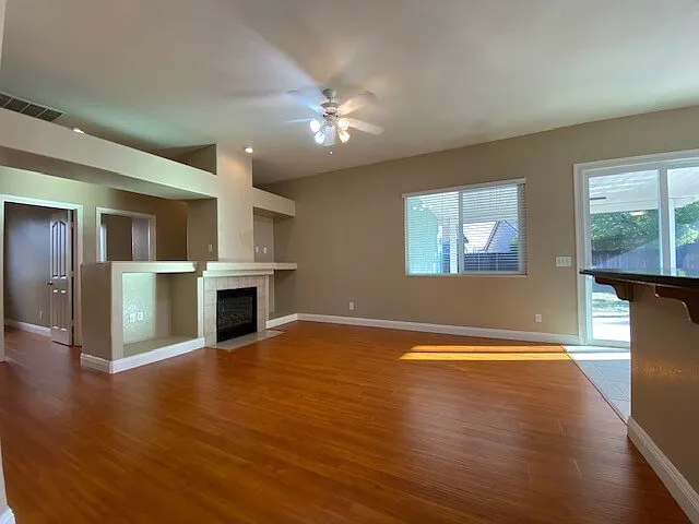 3257 Tacoma Narrows St — Photo 5