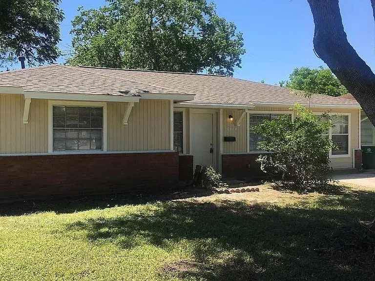 10614 Edgar St — Photo 1