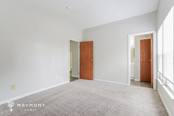 473 Buckingham Ct — Photo 12