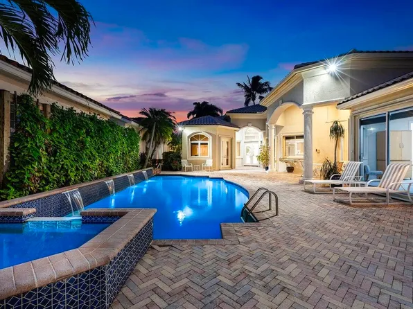 23 Island Drive, Boynton Beach, FL 33436